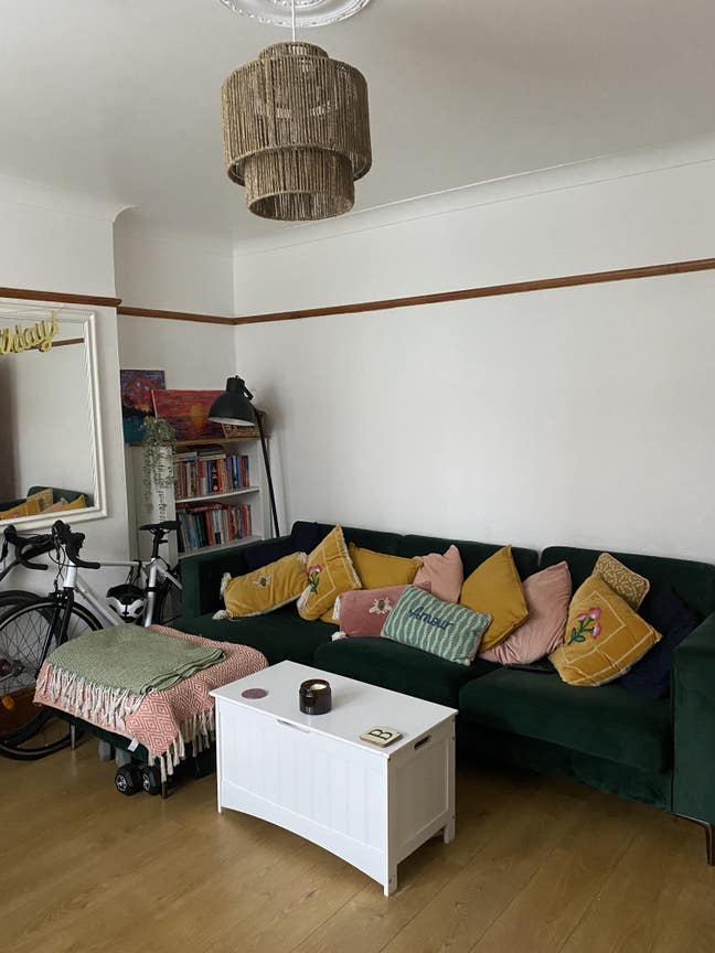 Spacious Double Room in Cosy Flat - available now Main Photo