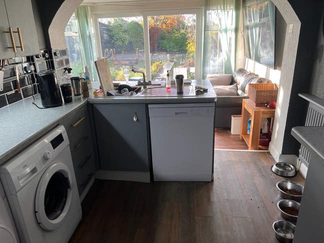 Bognor Regis Double Bed Room Available Now.  Main Photo