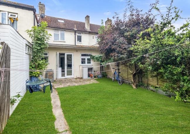 🔥Stunning Double Bedroom - Turnpike Lane Station  Main Photo