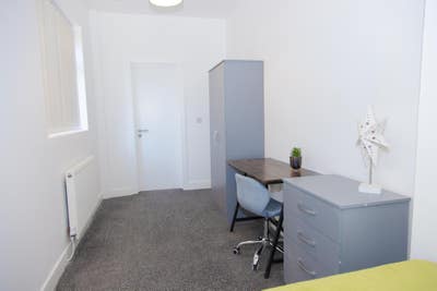 En-suite Rooms - Close to BAE Main Photo