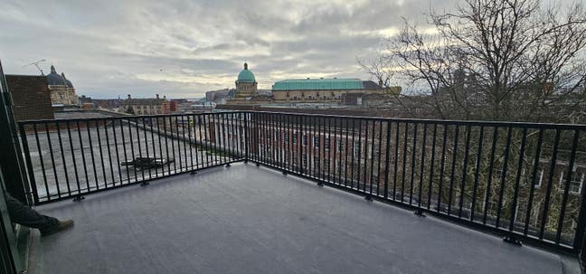 HU1 City Centre Brand New 2 Bed Penthouse  Main Photo