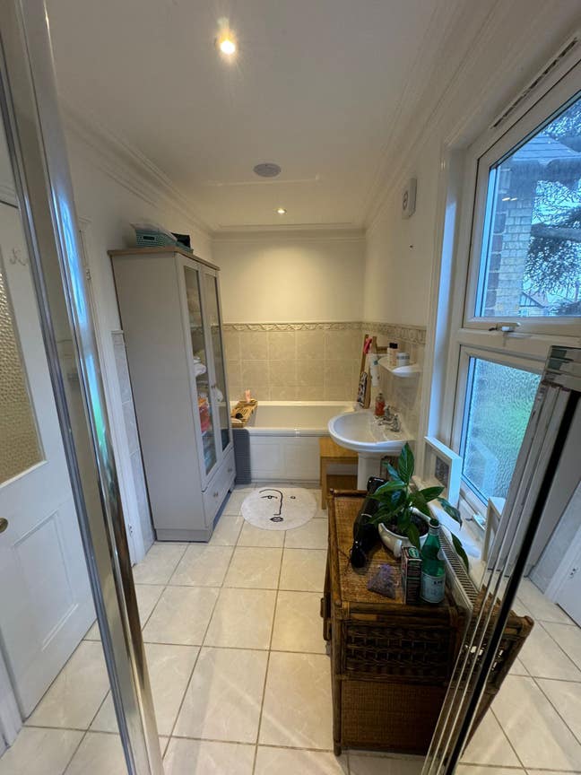 Single Room Bills Included Main Photo