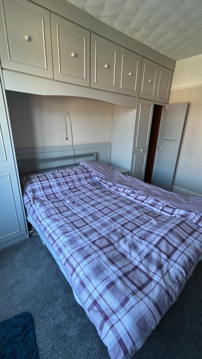 One room  Main Photo