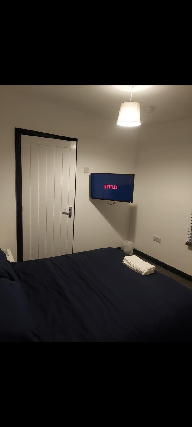 Double room with ensuite  Main Photo
