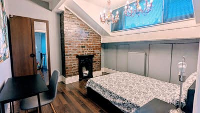 Dbl Room, Furn, by LGI, Bills Included in rent. Main Photo