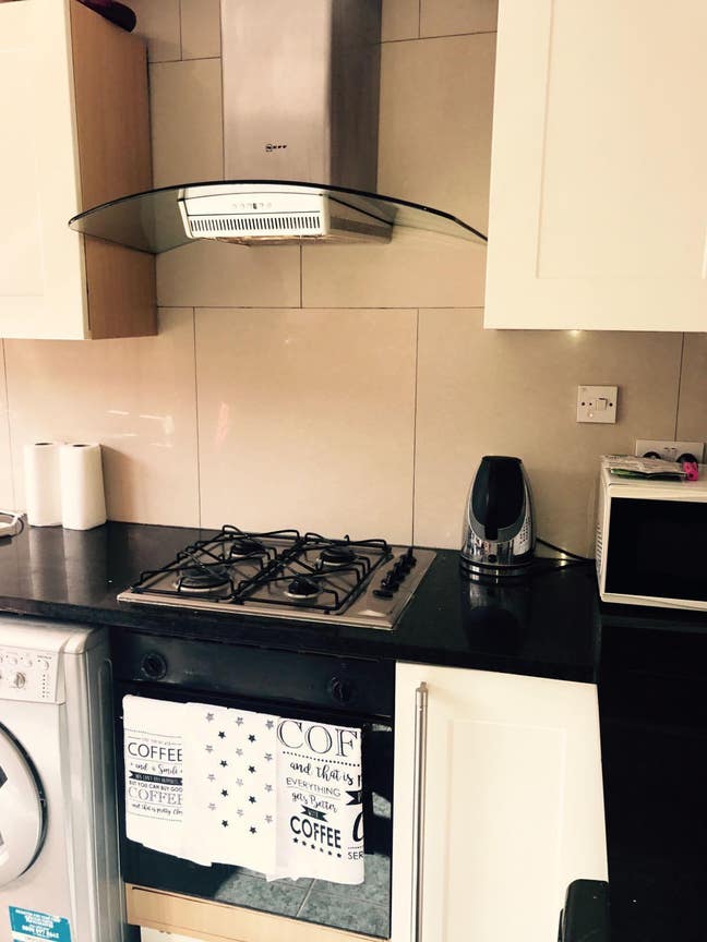 Room available in sharing house  Main Photo