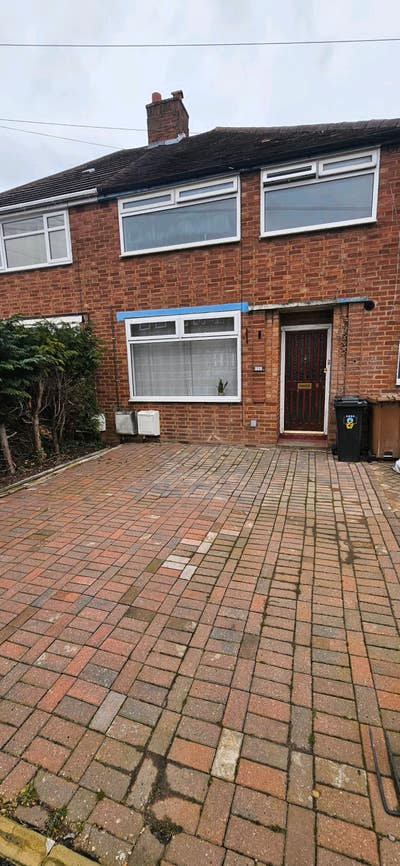 A Newly refurbished One bedroom Flat in Solihull Main Photo