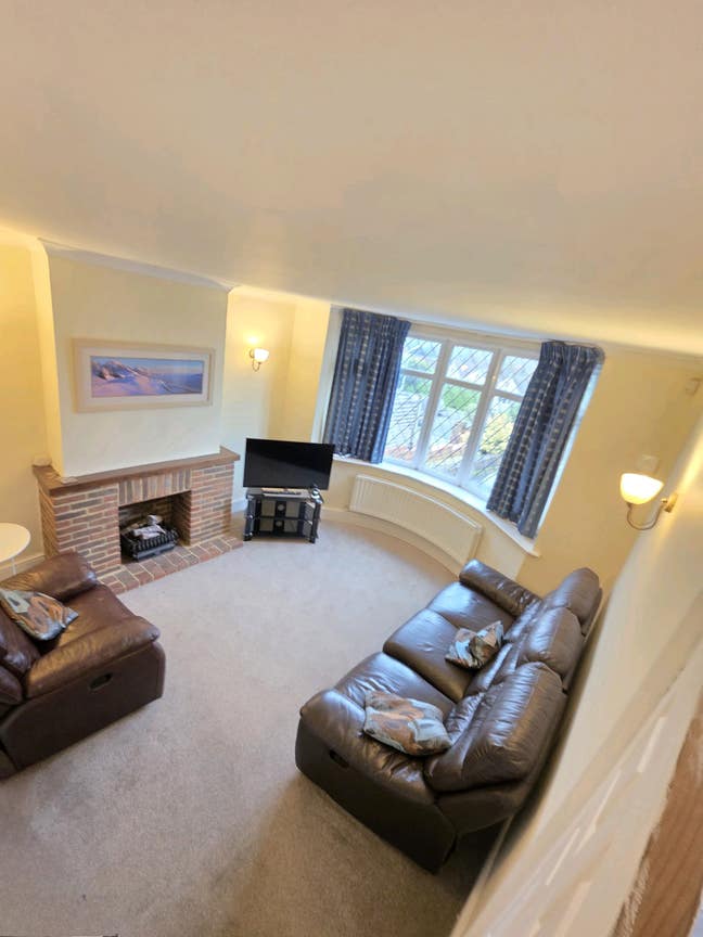 4 Bed House Caversham Reading Main Photo