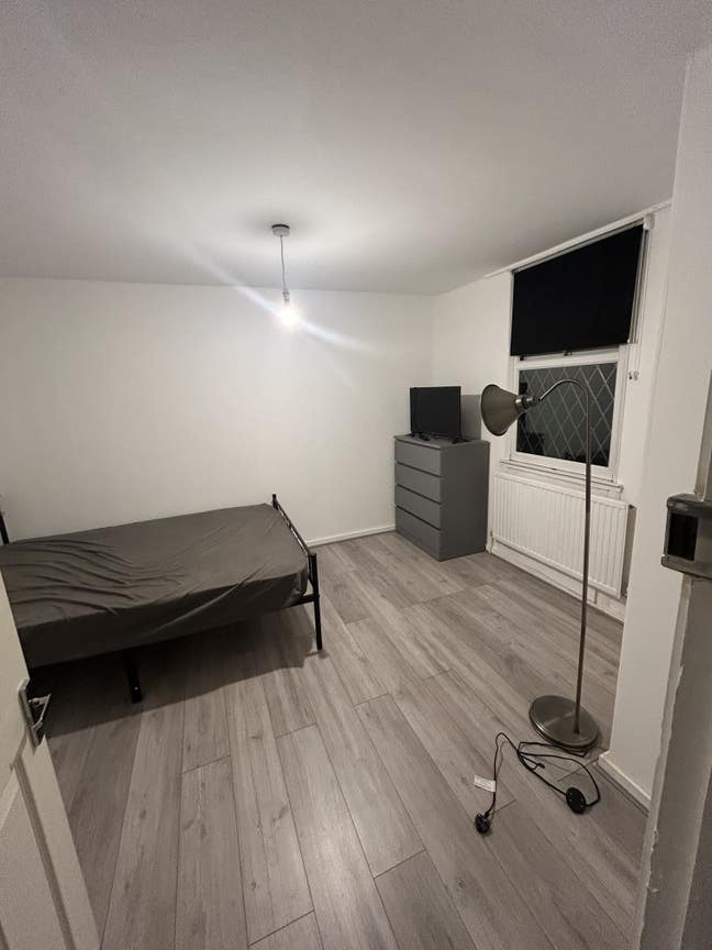Room to let  Main Photo