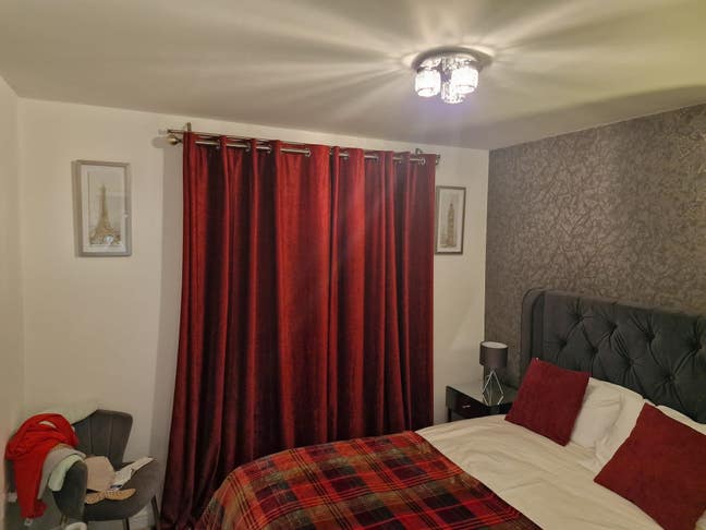 Room for Share Main Photo