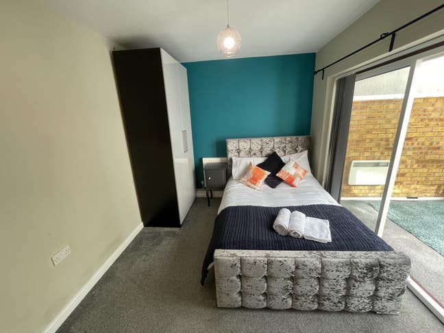 Double Room with It’S Own Living Room All Bills In Main Photo