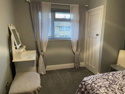 In Uphill, double room with own bathroom  Main Photo