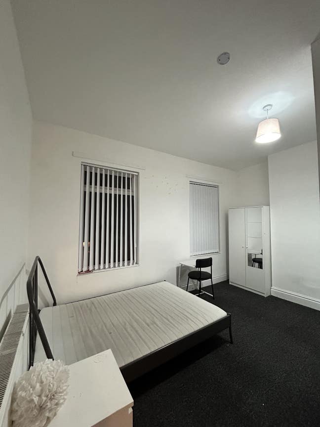 2x Double Bedroom Ensuite - Available Now!! Main Photo