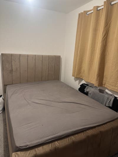 One double room available in 2 bed house  Main Photo