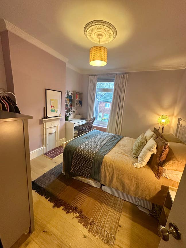 Spacious Double Bedroom in Sherwood (bills incl) Main Photo