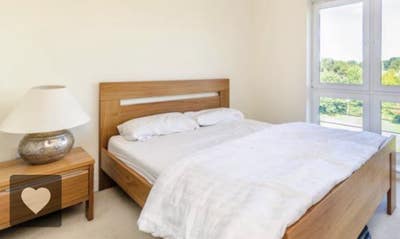 2 bed apartment Main Photo