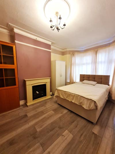 Double Room for Rent in Thornton Heath CR7 Main Photo