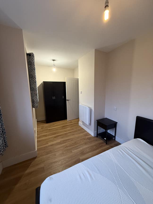 Double room in Montford Bridge  Main Photo