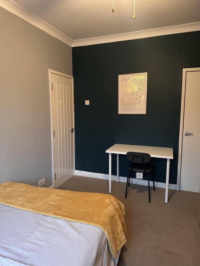 *Brand New Rooms* Bills Inc House Share Castleford Main Photo