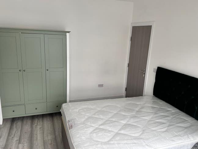 Fully refurbished  Main Photo