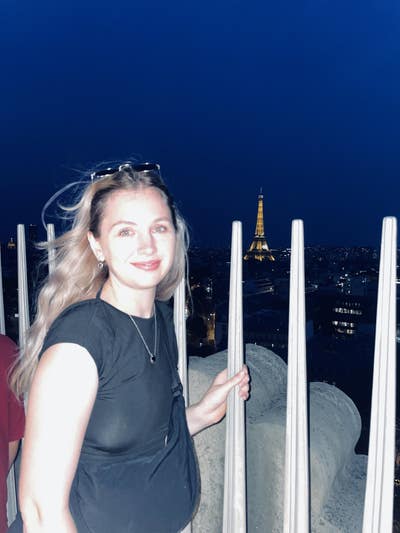 Looking for a Room Main Photo