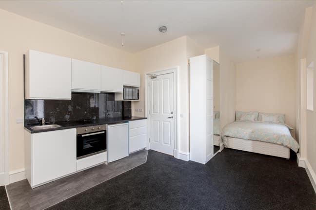 Huge Studio Available in Easter Rd Main Photo