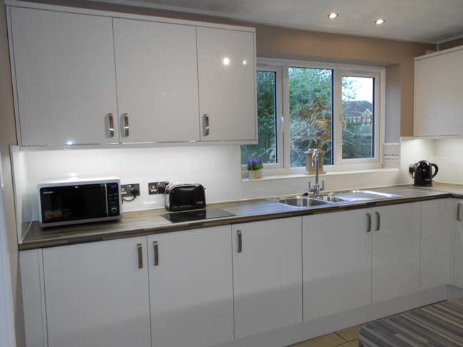 * Looking for quality accommodation? * Main Photo