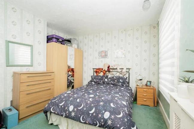 1 Double Rooms in Clean, Peaceful vegetarian home Main Photo