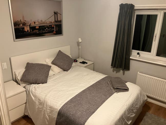 Double Bedroom with Ensuite close to city centre Main Photo