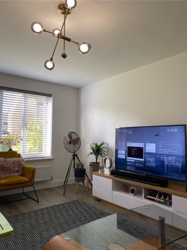Double bedroom in a quiet residential area Main Photo