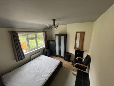 Double Room available in Sherwood  Main Photo