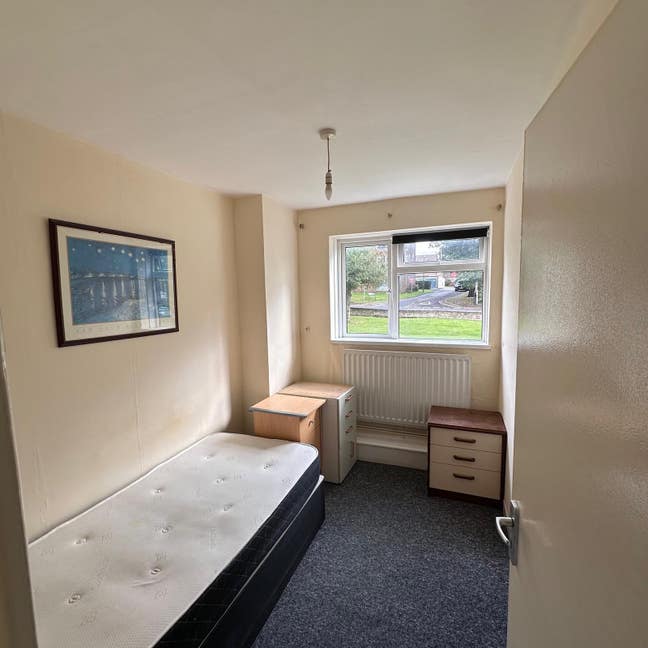 Single room Main Photo