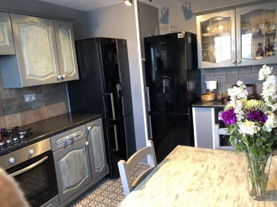 Beautiful room in W8, off Kensington high street Main Photo
