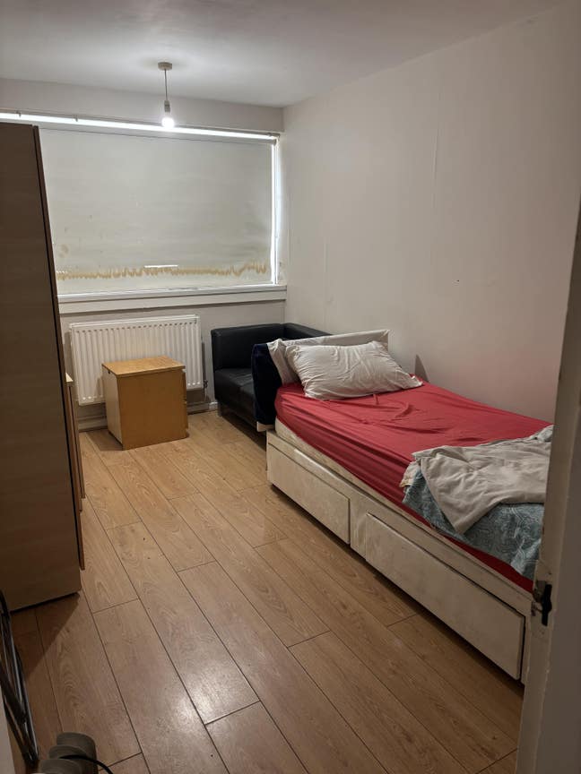 Room  Main Photo