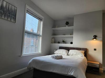 *All inclusive Ensuite rooms available* Main Photo