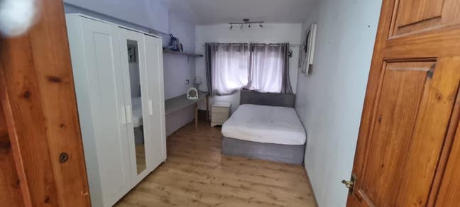 2 double rooms for immediate rent  Main Photo