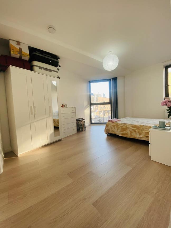 2 Bed Flat / Clapham / Large En-Suite Double Room Main Photo