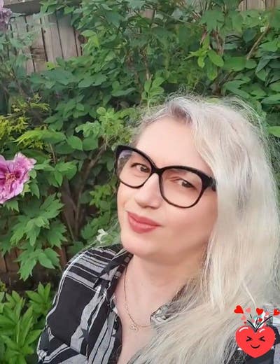 Professional Female seeks a double room ensuite  Main Photo