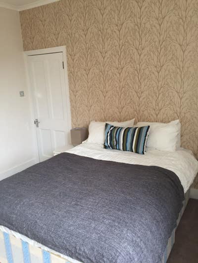 Large Double Rm &pound;975/mth W12 Council Tax Inc Main Photo