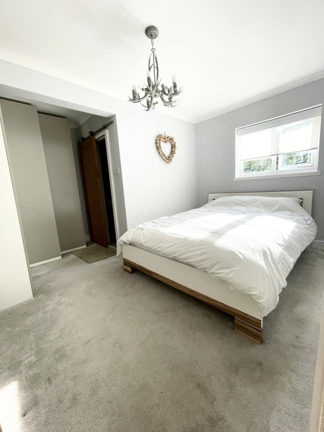 Double room with En suite  in 5 bedroom house  Main Photo