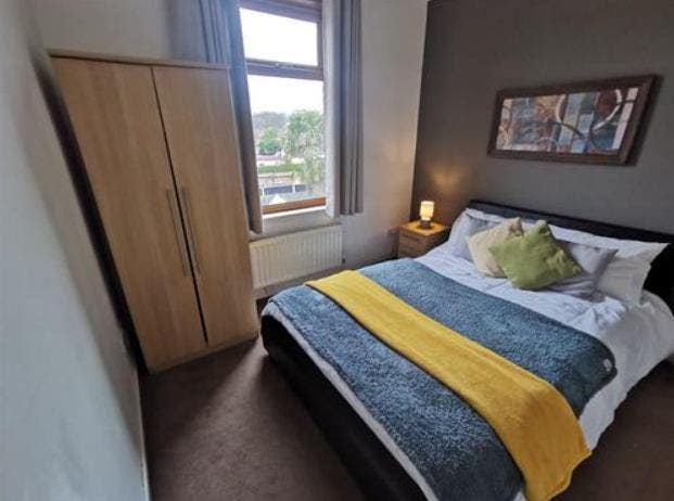 Gainsborough Rd * Near Town * Cosy & Convenient Main Photo