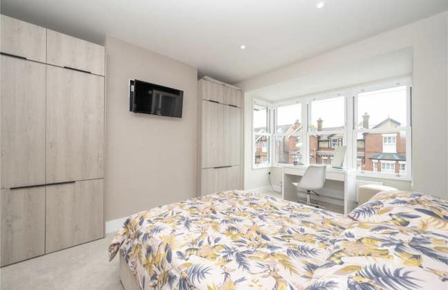 St Albans! Large Beautiful Room near Station  Main Photo