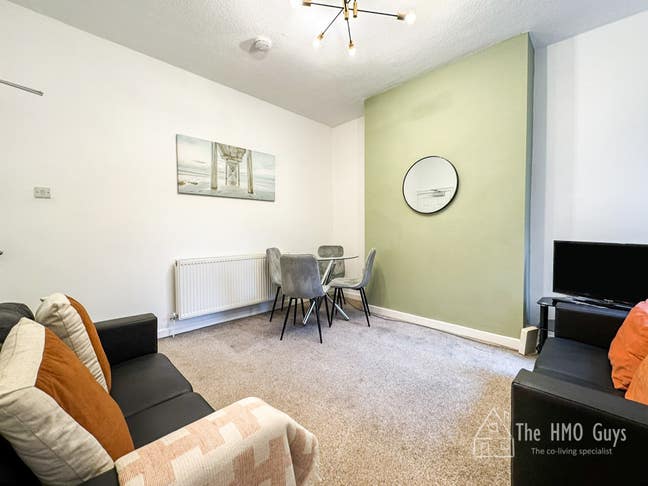 New Room In Eccles - Fantastic Location  Main Photo