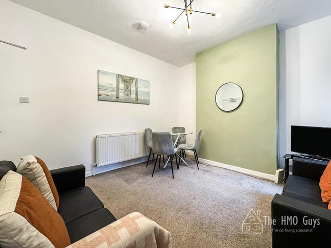 New Room In Eccles - Fantastic Location  Main Photo