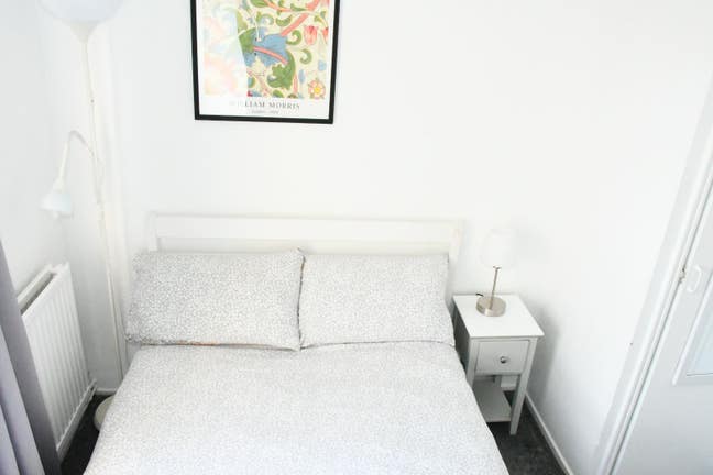 Lovely Double bedroom in Bow close to QMU  Main Photo