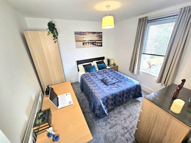 2 ensuite rooms in DN2, close to hospital Main Photo