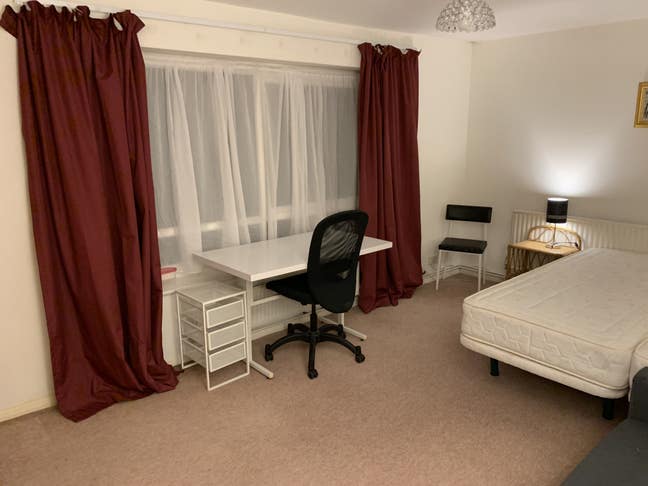 3 Bedroom Flat Hendon Central Near Uni Main Photo