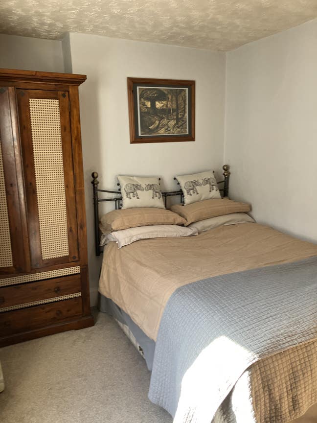 Bright, attractive, double room. Preston Pk Main Photo