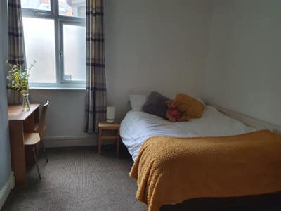 Comfortable Room available NOW Upperton Road LE3 Main Photo