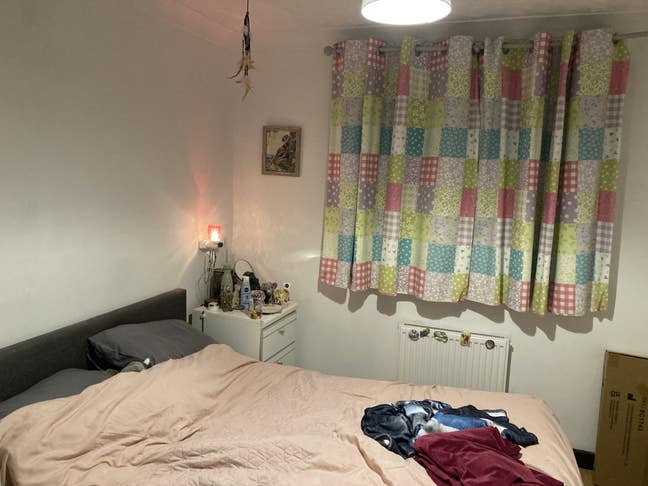 Double room plus own study/living room Main Photo